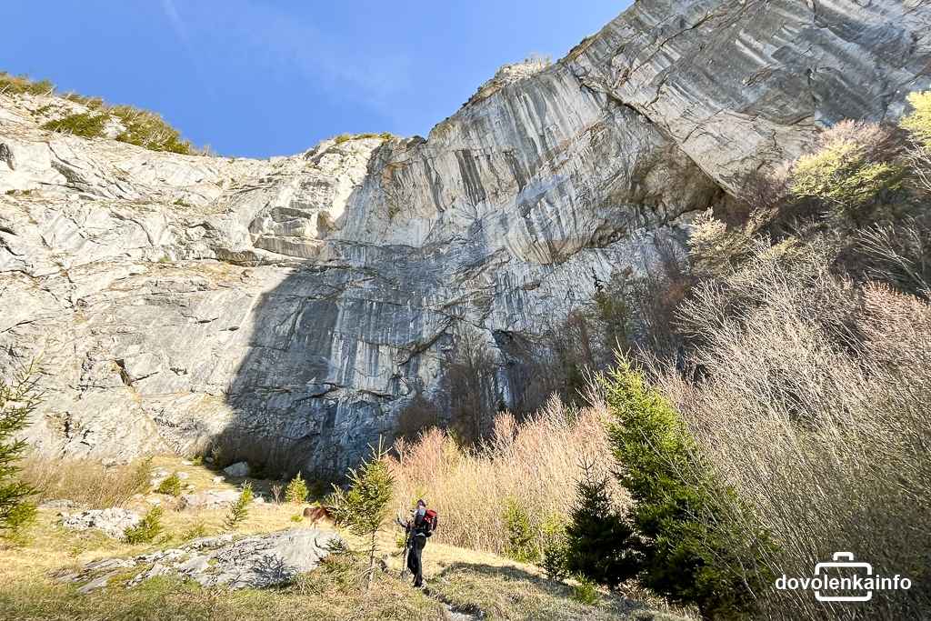 Hochschwab je i obľúbená lezecká lokalita. Steny na začiatku výstupu na Hochschwab z lokality Bodenbauer.
