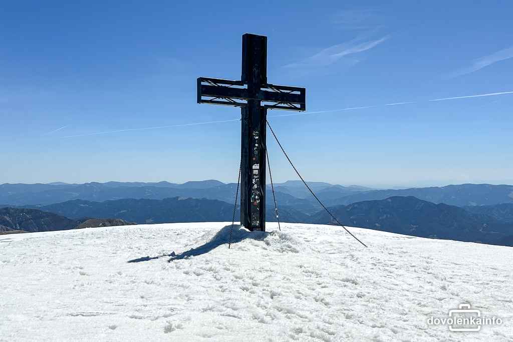 Vrcholový kríž na Hochschwabe.