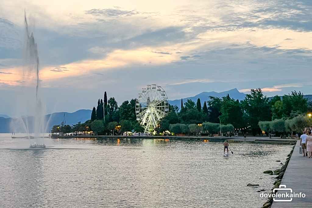 Fontána a La ruota di Bardolino - hlavná vyhliadková atrakcia mesta.