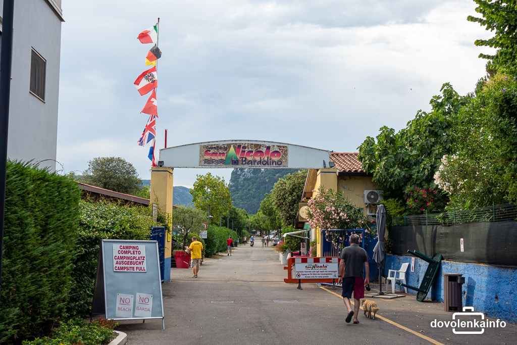 Kem San Nicolò v mestečku Bardolino pri jazere Lago di Garda.