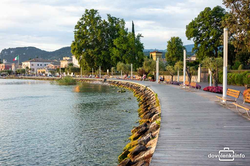 Promenáda v Bardoline patrí k najväčším miestnym bonusom.