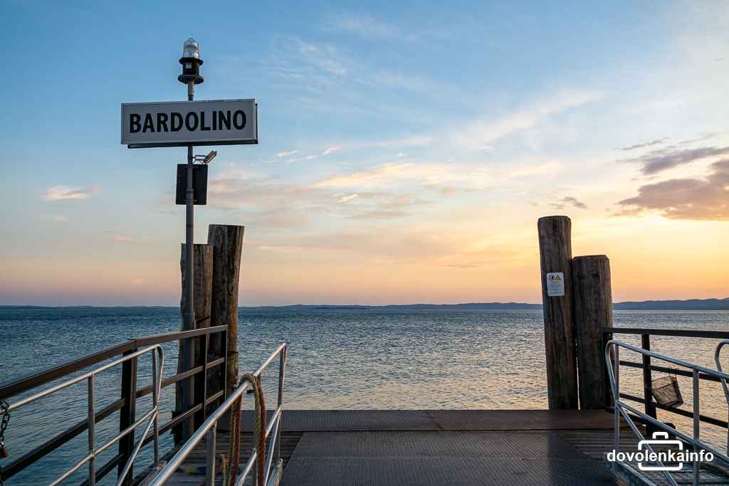 Prístav v Bardoline na jazere Lago di Garda.