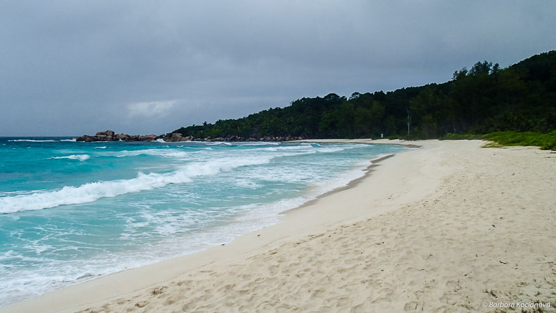 Zatiahnuté nad Anse Cocos, Seychely